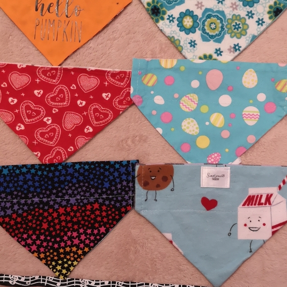 12 over the collar reversible dog bandana - Picture 5 of 10